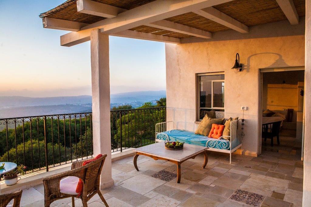 Апартаменты Benichuta Mitzpe Hila Экстерьер фото